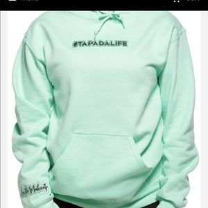 Les do makeup tapada life hoodie